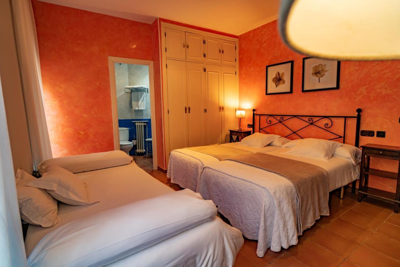 Hotel Alfonso IX (Adults Only) Caces Eksteriør bilde